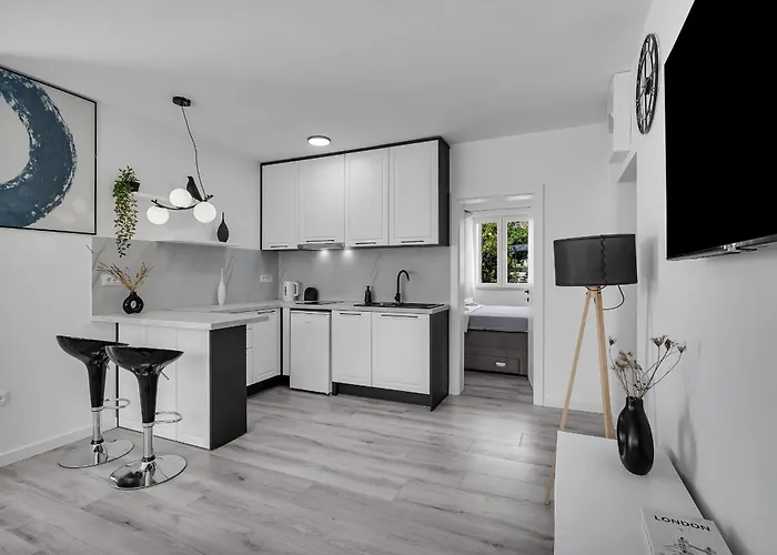 Mediterranean Living 3 Apartman Makarska