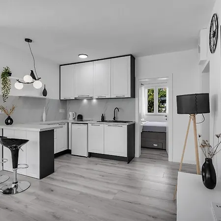 Mediterranean Living 3 Apartman Makarska