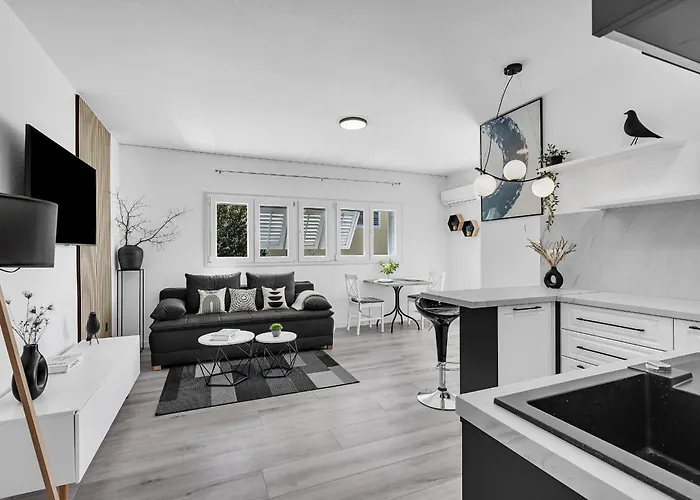 Mediterranean Living 3 Apartment Makarska